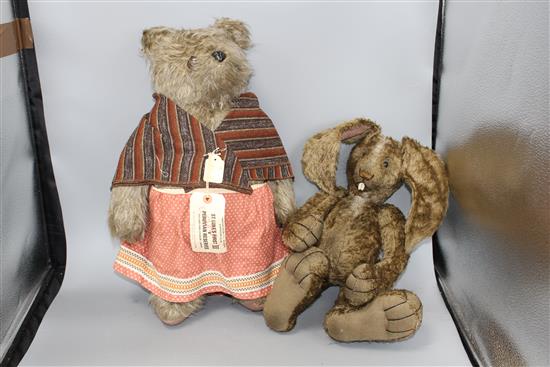 A collection of assorted modern and vintage soft toys including Steiff